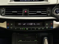 USED 2015 15 LEXUS CT 1.8 200H LUXURY 5d 134 BHP 