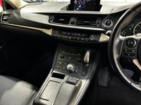 USED 2015 15 LEXUS CT 1.8 200H LUXURY 5d 134 BHP 