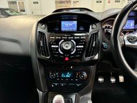 USED 2013 13 FORD FOCUS 2.0 ST-3 5d 247 BHP HATCHBACK