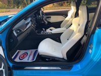 USED 2019 19 BMW M4 3.0 M4 COMPETITION 2d 444 BHP 'HUGE ADDITIONAL SPEC' 2019 BMW M4 COMPETIOTION SPORT COUPE - 3.0 BI-TURBO - DCT AUTOMATIC GEARBOX - 2 FORMER KEEPERS - SERVICE HISTORY - ONLY 26,600 MILES FROM BRAND NEW - IMMACULATE EXAMPLE - FREE 12 MONTHS WARRANTY / BREAKDOWN COVER