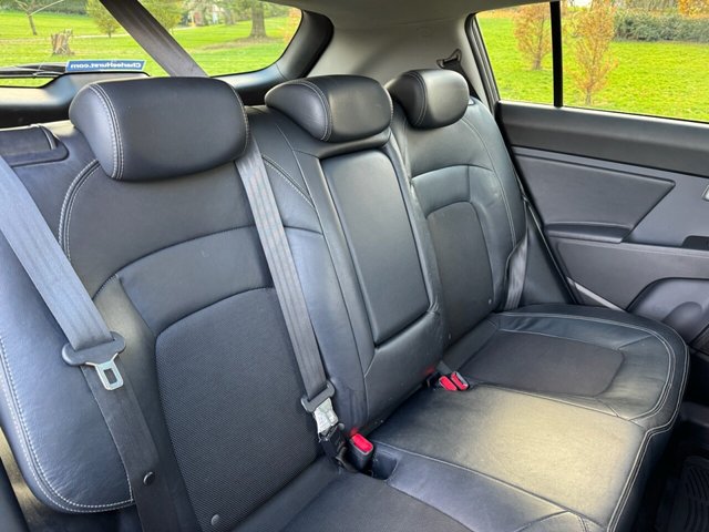 2011 KIA SPORTAGE - Photo 4