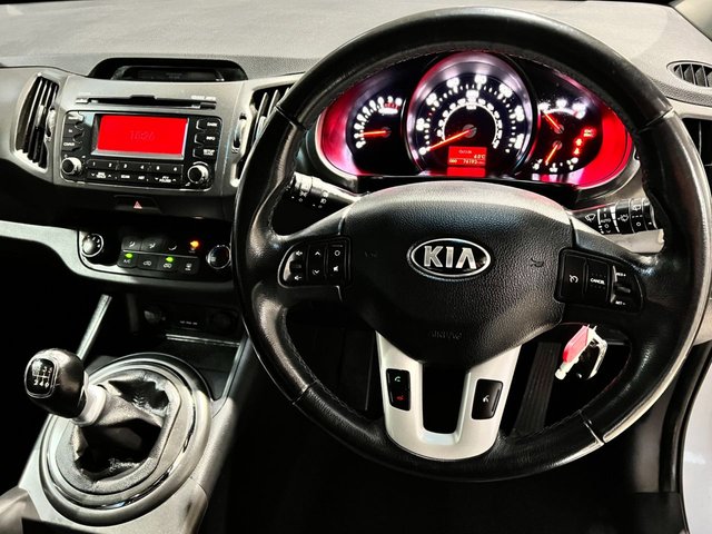 View our KIA SPORTAGE
