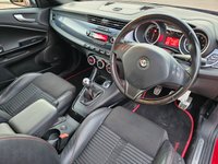 USED 2012 62 ALFA ROMEO GIULIETTA 1.4 MULTIAIR VELOCE TB 5d 170 BHP FG62XEC ALFA ROMEO GIULIETTA 1.4 MULTIAIR VELOCE TB 5d 170 BHP