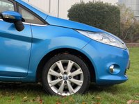 USED 2009 59 FORD FIESTA 1.4 ZETEC 16V 3d 96 BHP 