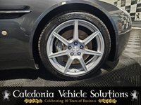USED 2006 06 ASTON MARTIN VANTAGE 4.3 V8 3d 380 BHP STUNNING EXAMPLE IN METEORITE DARK SILVER WITH BURGUNDY LEATHER. FULL SERVICE HISTORY FROM NEW. 1 YEARS MOT