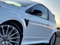 USED 2010 10 FORD FOCUS 2.5 RS 3d 300 BHP 