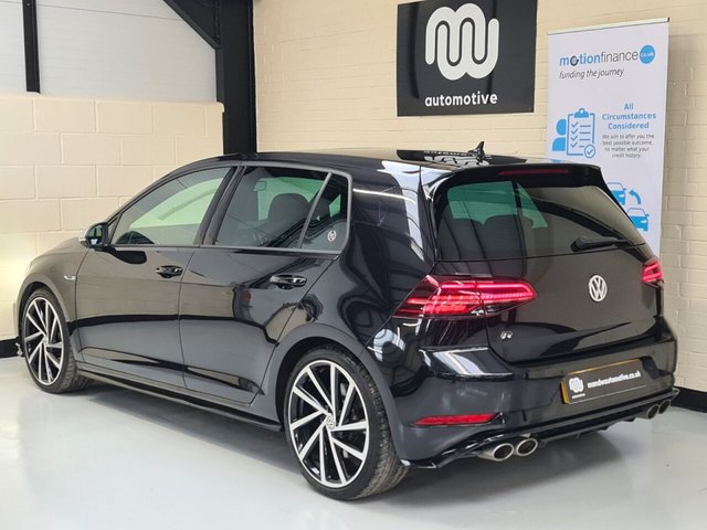 View our VOLKSWAGEN GOLF