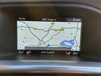 USED 2016 66 VOLVO V60 2.0 D4 SE LUX NAV 5d 188 BHP 
