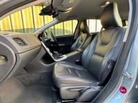 USED 2016 66 VOLVO V60 2.0 D4 SE LUX NAV 5d 188 BHP 
