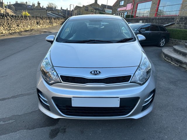 2016 KIA, RIO - Photo 3