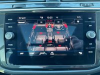 USED 2019 19 VOLKSWAGEN TIGUAN 2.0 SEL TSI 4MOTION DSG 5d 188 BHP APPLE CARPLAY - ANDROID AUTO - DAB RADIO - SATELITTE NAVIGATION - REAR PARKING CAMERA - KEYLESS ENTRY - LEATHER SEATS - POWER TAILGATE