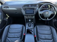 USED 2019 19 VOLKSWAGEN TIGUAN 2.0 SEL TSI 4MOTION DSG 5d 188 BHP APPLE CARPLAY - ANDROID AUTO - DAB RADIO - SATELITTE NAVIGATION - REAR PARKING CAMERA - KEYLESS ENTRY - LEATHER SEATS - POWER TAILGATE