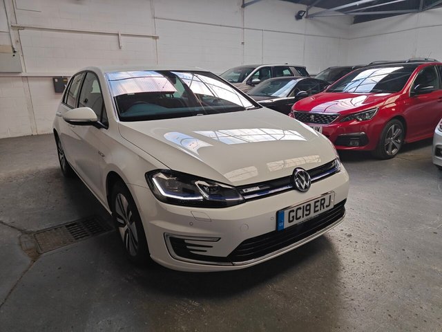 2019 19 Volkswagen Golf E-GOLF 5d 135 BHP