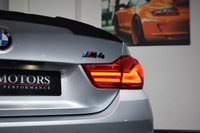 USED 2018 18 BMW M4 3.0 M4 COMPETITION 2d 444 BHP M EXHAUST / CARBON KIT / 763M