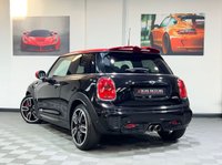 USED 2017 67 MINI HATCH JOHN COOPER WORKS 2.0 JOHN COOPER WORKS 3d 228 BHP HEADS UP / H&K / CHILLI PACK