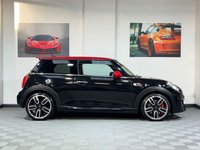 USED 2017 67 MINI HATCH JOHN COOPER WORKS 2.0 JOHN COOPER WORKS 3d 228 BHP HEADS UP / H&K / CHILLI PACK