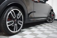 USED 2017 67 MINI HATCH JOHN COOPER WORKS 2.0 JOHN COOPER WORKS 3d 228 BHP HEADS UP / H&K / CHILLI PACK