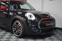 USED 2017 67 MINI HATCH JOHN COOPER WORKS 2.0 JOHN COOPER WORKS 3d 228 BHP HEADS UP / H&K / CHILLI PACK