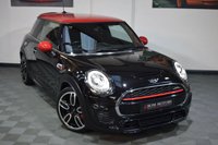 USED 2017 67 MINI HATCH JOHN COOPER WORKS 2.0 JOHN COOPER WORKS 3d 228 BHP HEADS UP / H&K / CHILLI PACK
