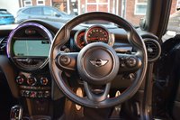 USED 2017 67 MINI HATCH JOHN COOPER WORKS 2.0 JOHN COOPER WORKS 3d 228 BHP HEADS UP / H&K / CHILLI PACK
