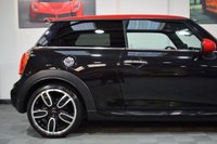USED 2017 67 MINI HATCH JOHN COOPER WORKS 2.0 JOHN COOPER WORKS 3d 228 BHP HEADS UP / H&K / CHILLI PACK