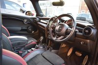 USED 2017 67 MINI HATCH JOHN COOPER WORKS 2.0 JOHN COOPER WORKS 3d 228 BHP HEADS UP / H&K / CHILLI PACK
