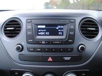 USED 2017 17 HYUNDAI I10 1.0 SE 5d 65 BHP www.suffolkcarcentre.co.uk - Located at Ilketshall