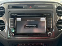 USED 2013 13 VOLKSWAGEN TIGUAN 2.0 SE TDI BLUEMOTION TECHNOLOGY 4MOTION 5d 138 BHP DAB RADIO - USB INTERFACE - FRONT AND REAR PARK ASSIST - BLUETOOTH HANDSFREE - DUAL ZONE CLIMATE CONTROL