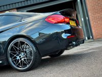 USED 2019 19 BMW M4 3.0L M4 COMPETITION 2d 444 BHP CARBON