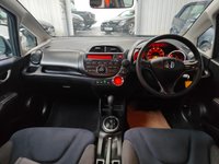 USED 2011 61 HONDA JAZZ 1.3 I-VTEC ES 5d 98 BHP Only 22,000 Miles
