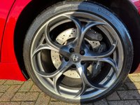 USED 2017 66 ALFA ROMEO GIULIA 2.9 V6 BITURBO QUADRIFOGLIO 4d 503 BHP 7" TFT DRIVER INFORMATION CLUSTER - BI XENON HEADLIGHTS - ALFA CONNECT 3D NAVIGATION - FRONT AND REAR PARKING SENSORS - DAB RADIO - 19" 5 HOLE ALLOY WHEELS DARK FINISH - BLIND SPOT MONITORING