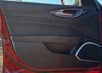 USED 2017 66 ALFA ROMEO GIULIA 2.9 V6 BITURBO QUADRIFOGLIO 4d 503 BHP 7" TFT DRIVER INFORMATION CLUSTER - BI XENON HEADLIGHTS - ALFA CONNECT 3D NAVIGATION - FRONT AND REAR PARKING SENSORS - DAB RADIO - 19" 5 HOLE ALLOY WHEELS DARK FINISH - BLIND SPOT MONITORING