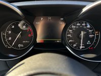 USED 2017 66 ALFA ROMEO GIULIA 2.9 V6 BITURBO QUADRIFOGLIO 4d 503 BHP 7" TFT DRIVER INFORMATION CLUSTER - BI XENON HEADLIGHTS - ALFA CONNECT 3D NAVIGATION - FRONT AND REAR PARKING SENSORS - DAB RADIO - 19" 5 HOLE ALLOY WHEELS DARK FINISH - BLIND SPOT MONITORING