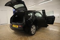 USED 2017 17 BMW I3 0.6 I3 RANGE EXTENDER 94AH 5d 168 BHP FANTASTIC SPEC WITH LOADS OF FACTORY EXTRAS, LOW MILES AND ONE OWNER FROM NEW