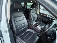 USED 2014 64 VOLKSWAGEN TOUAREG 3.0 V6 SE TDI BLUEMOTION TECHNOLOGY 5d 259 BHP FULL SERVICE HISTORY, 2 KEYS + 12M MOT WITHIN THE SALE
