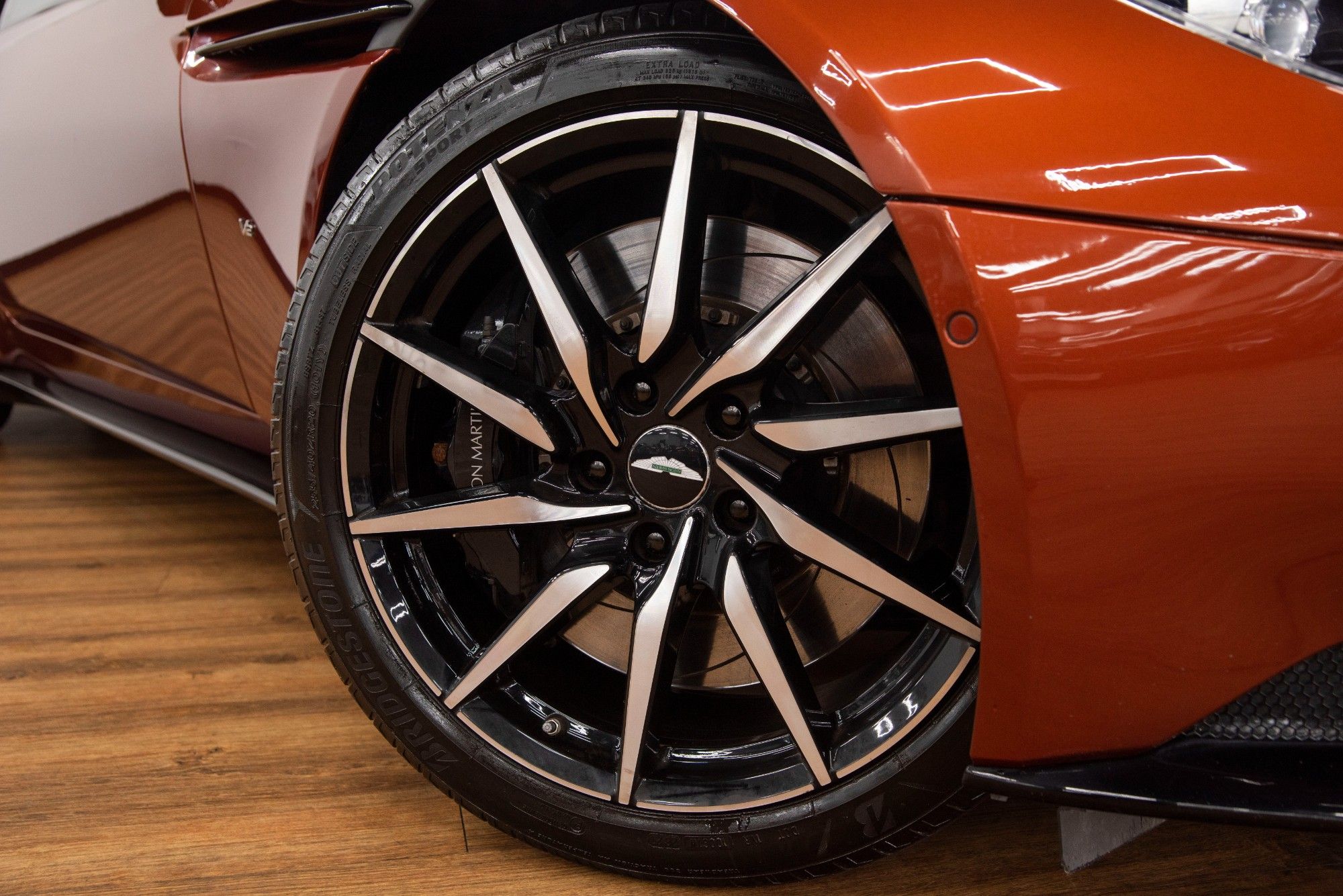 USED 2016 66 ASTON MARTIN DB11 5.2 V12 