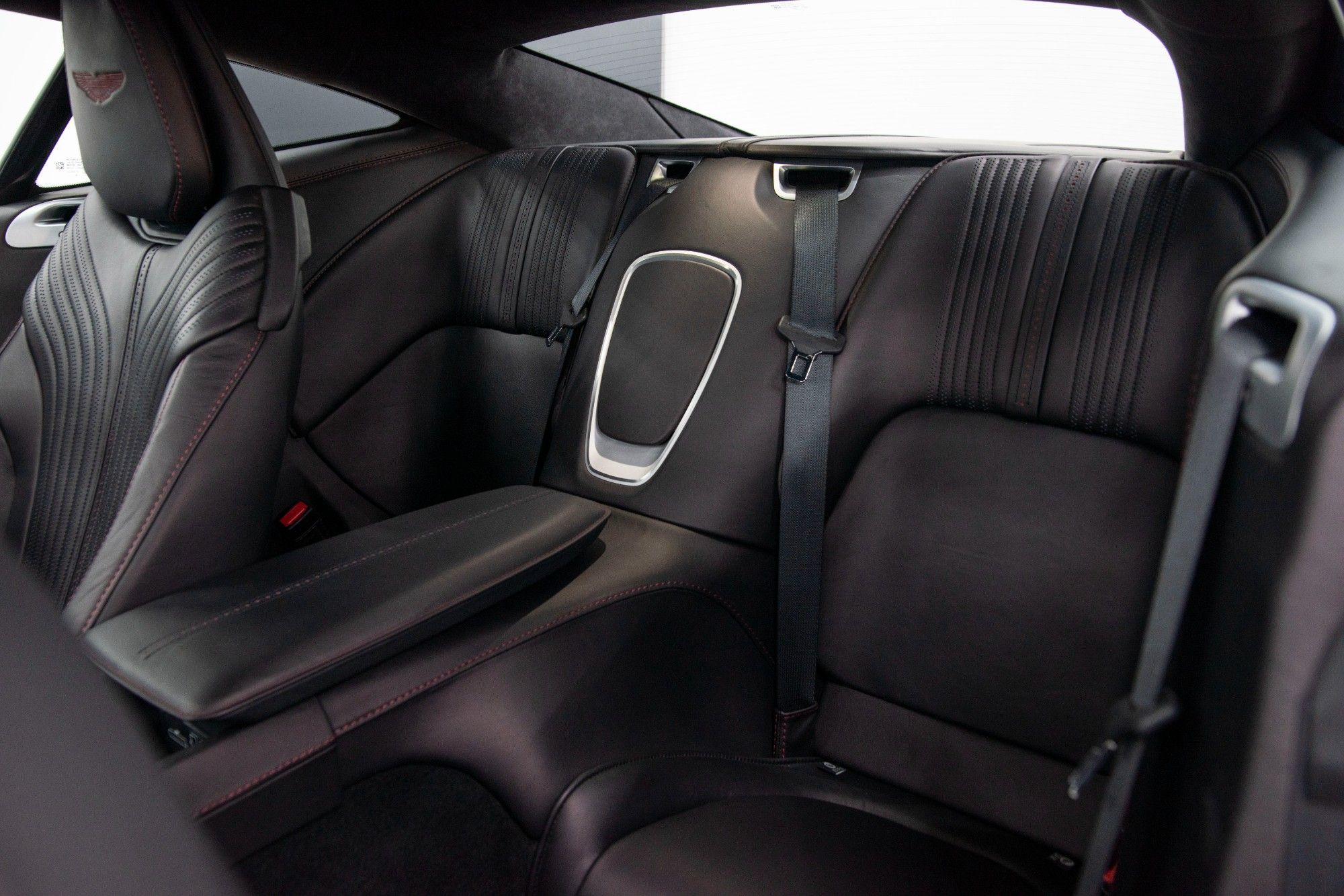 USED 2016 66 ASTON MARTIN DB11 5.2 V12 
