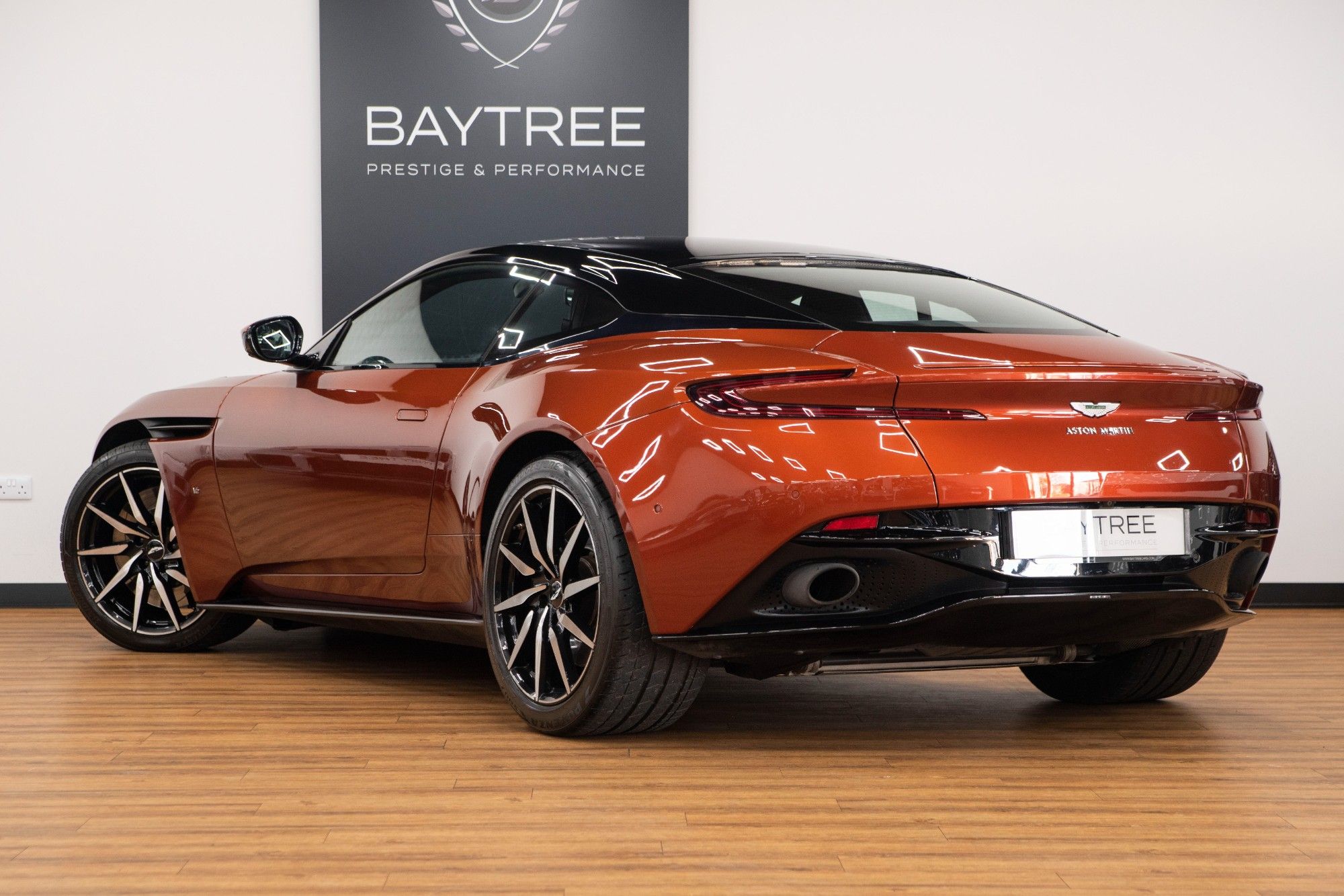 USED 2016 66 ASTON MARTIN DB11 5.2 V12 