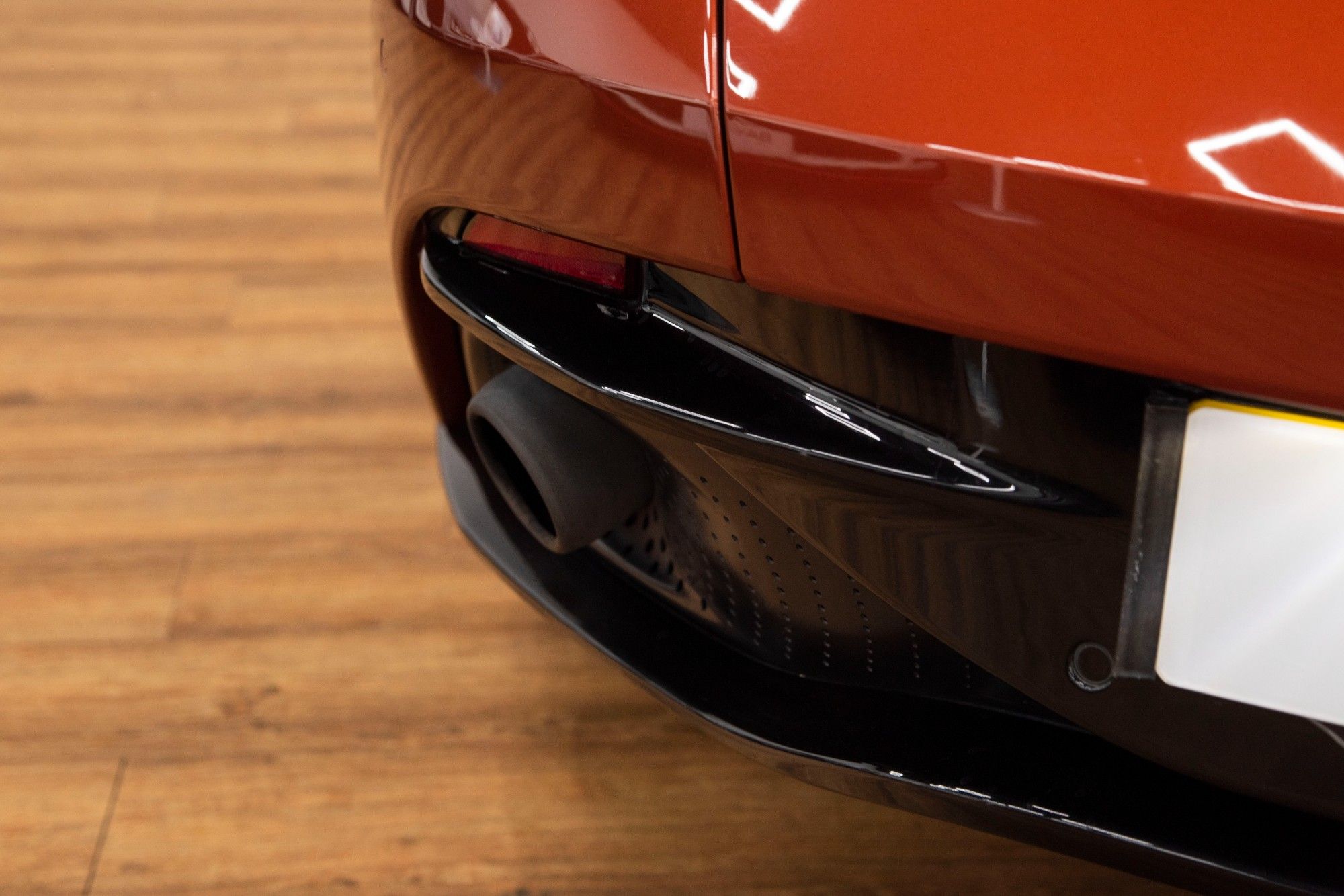USED 2016 66 ASTON MARTIN DB11 5.2 V12 