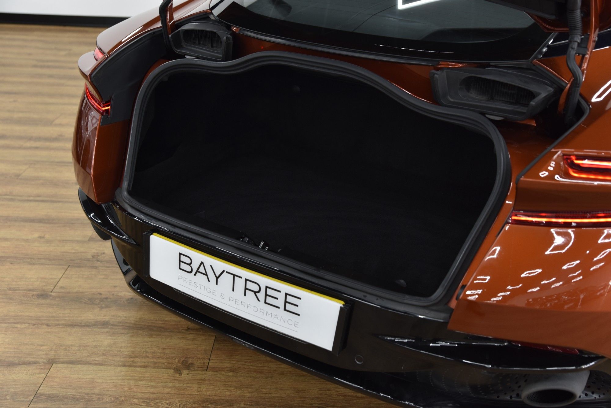 USED 2016 66 ASTON MARTIN DB11 5.2 V12 