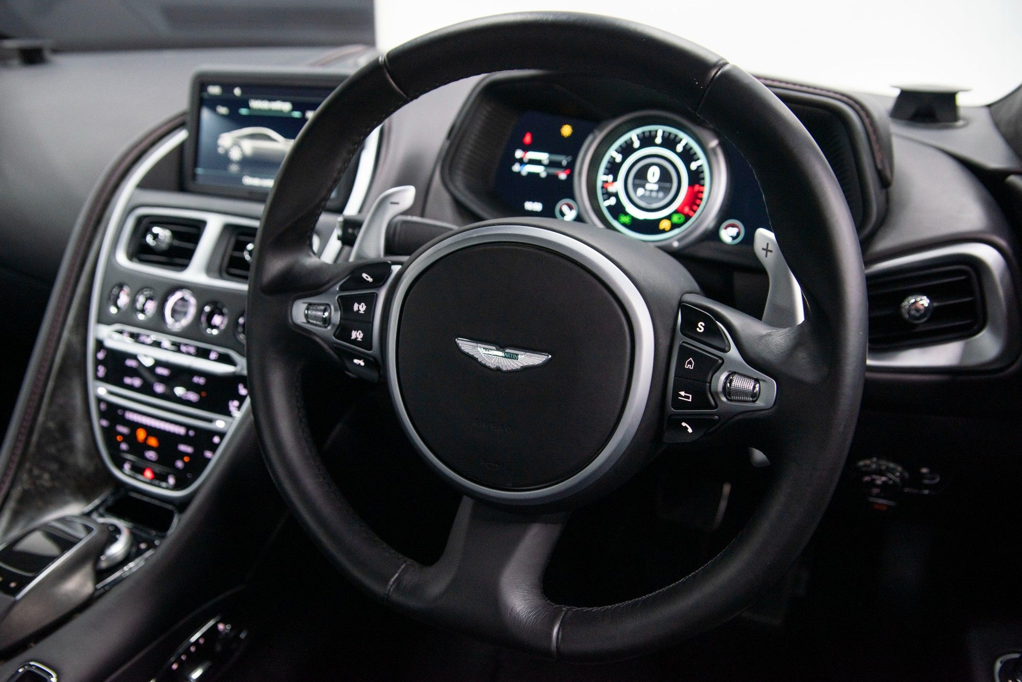 USED 2016 66 ASTON MARTIN DB11 5.2 V12 