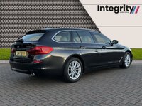USED 2017 17 BMW 5 SERIES 2.0 520D SE TOURING 5d 188 BHP PROFESSIONAL NAVIGATION  - BLUETOOTH HANDSFREE - DAB RADIO - POWER TAILGATE - FRONT AND REAR SENSOR - HEATED FRONT SEATS - FINELINE WOOD TRIM