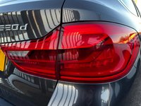 USED 2017 17 BMW 5 SERIES 2.0 520D SE TOURING 5d 188 BHP PROFESSIONAL NAVIGATION  - BLUETOOTH HANDSFREE - DAB RADIO - POWER TAILGATE - FRONT AND REAR SENSOR - HEATED FRONT SEATS - FINELINE WOOD TRIM