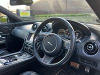 USED 2011 11 JAGUAR XJ 3.0 D V6 PORTFOLIO SWB 4d 275 BHP 