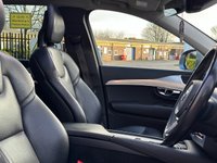 USED 2015 65 VOLVO XC90 2.0 D5 MOMENTUM AWD 5d 222 BHP 