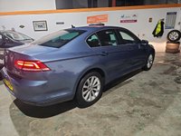 USED 2017 17 VOLKSWAGEN PASSAT 2.0 SE BUSINESS TDI BLUEMOTION TECH DSG 4d 148 BHP &pound;35 Road tax