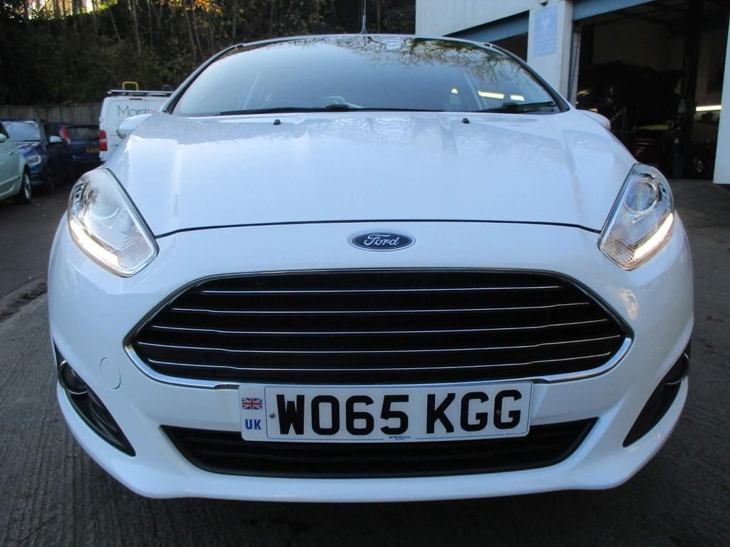 USED 2016 65 FORD FIESTA 1.2 ZETEC 3d 81 BHP FULL SERVICE HISTORY