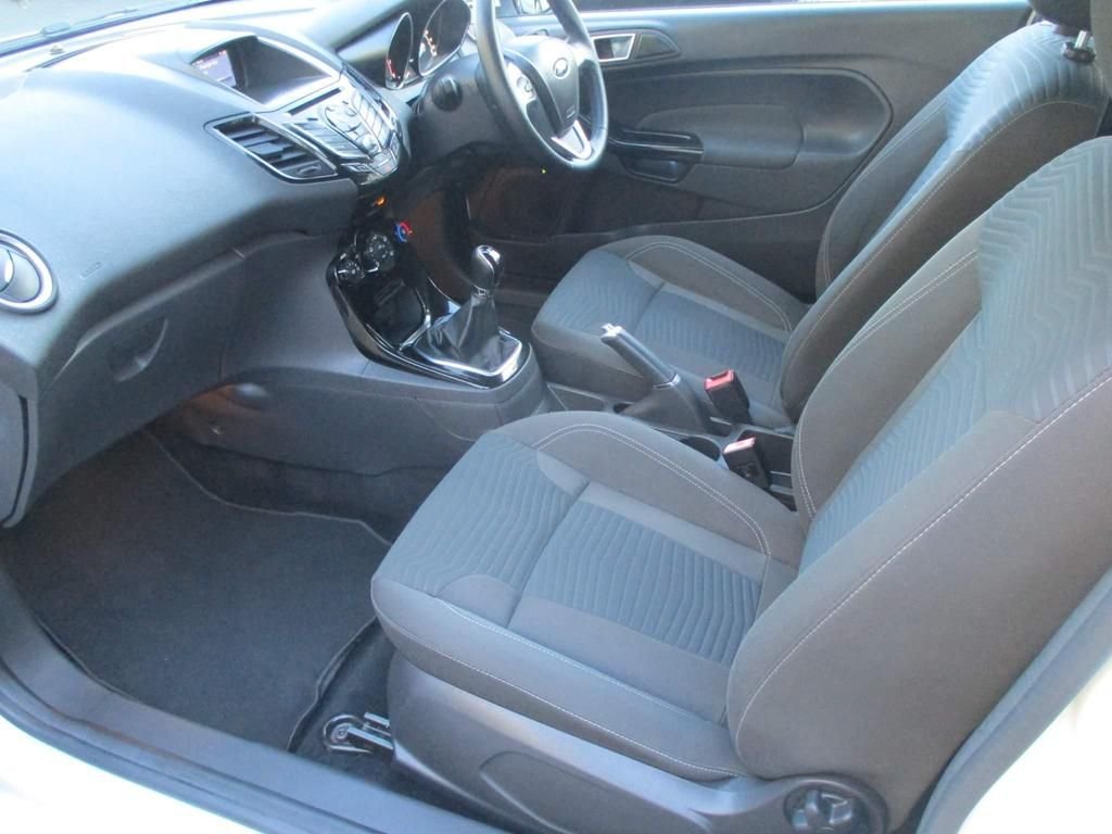 USED 2016 65 FORD FIESTA 1.2 ZETEC 3d 81 BHP FULL SERVICE HISTORY