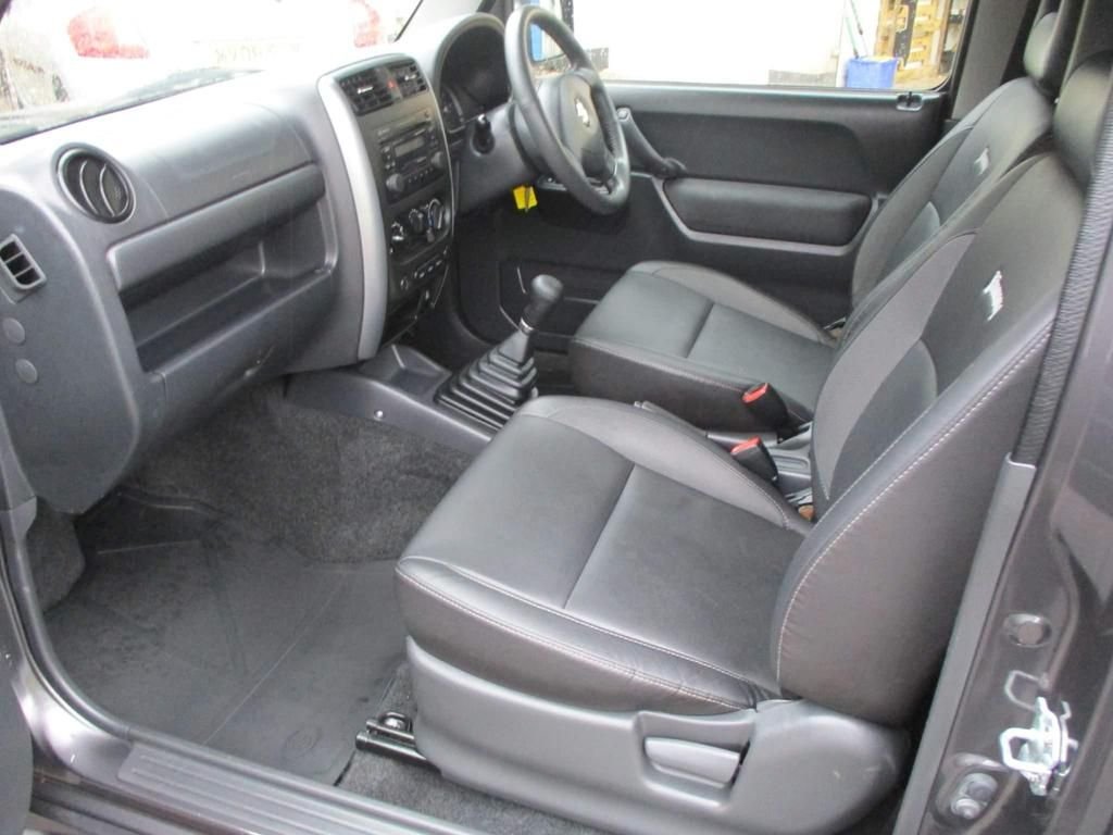 USED 2010 60 SUZUKI JIMNY 1.3 SZ4 3d 85 BHP 62000 MILES FULL SERV HISTORY