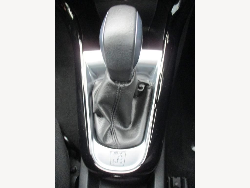 USED 2017 17 DS DS 3 1.2 PURETECH ELEGANCE S/S EAT6 3d 109 BHP RARE AUTOMATIC